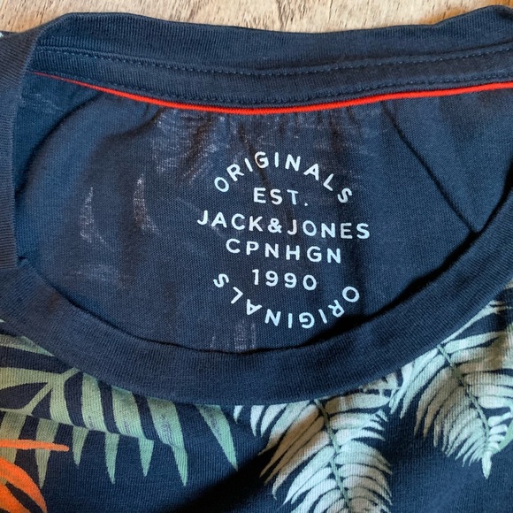 Jack & jones floral crewneck t shirt size m - Picture 4 of 6